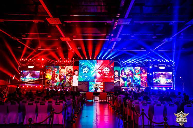 今日电竞推荐分析｜LPL常规赛：WBG vs UP，BP博弈与战术碰撞解读