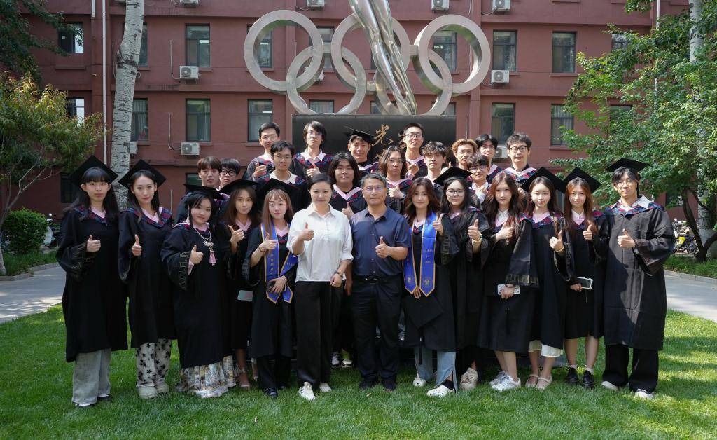 电竞≠打游戏，首届电竞专业毕业生这样回应质疑