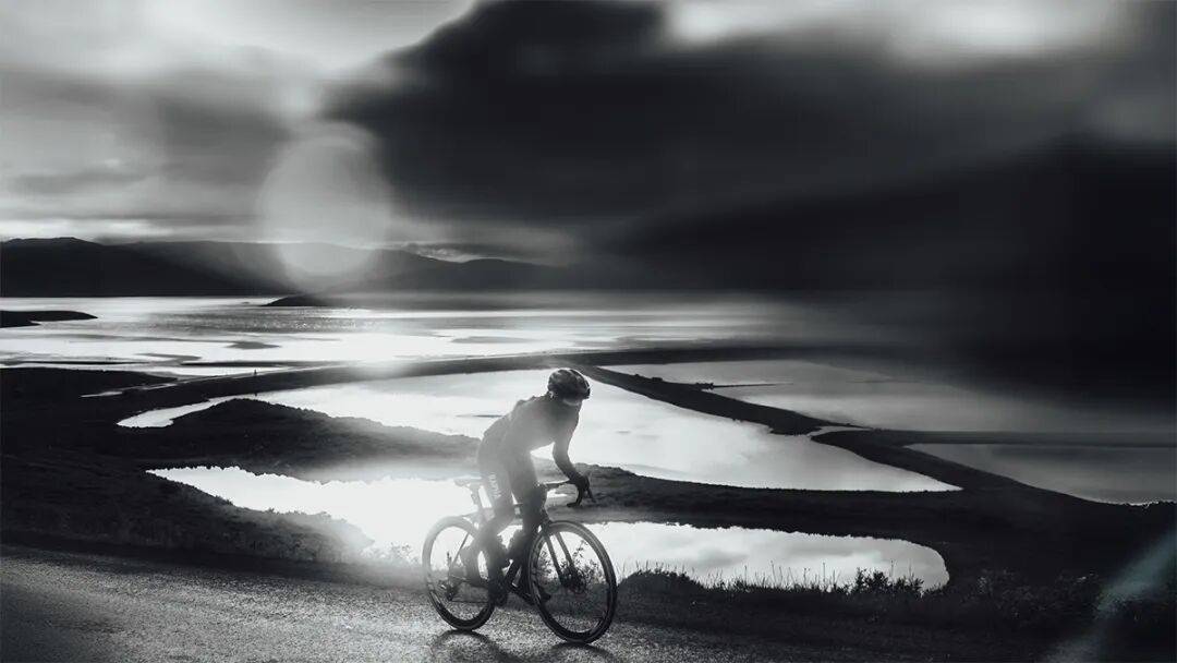 全新Rapha Pro Team Shadow：专为严苛的比赛与训练环境打造