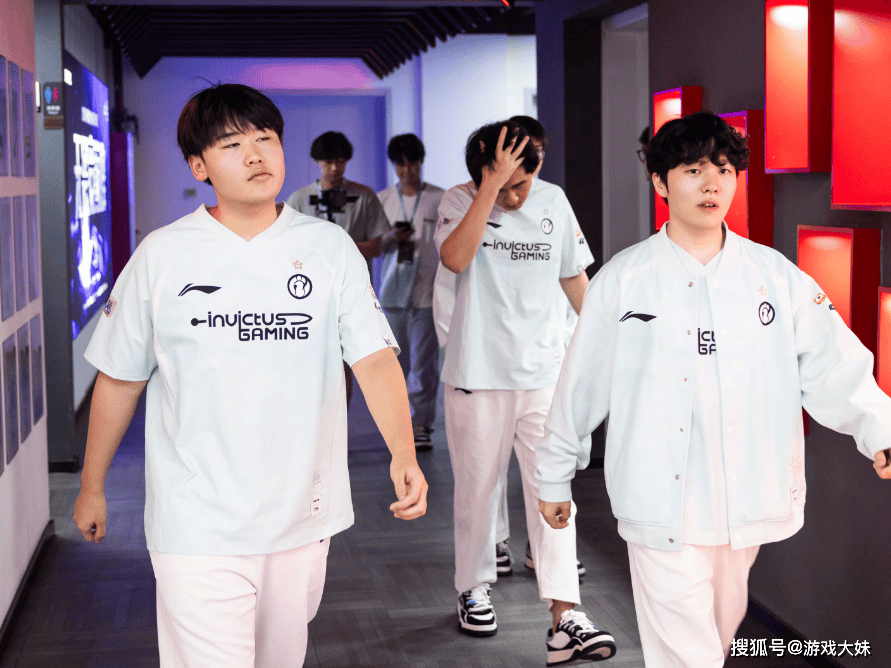 LPL冒泡赛门票公布,价格太高被网友抵制,是因为有IG战队所以涨价?