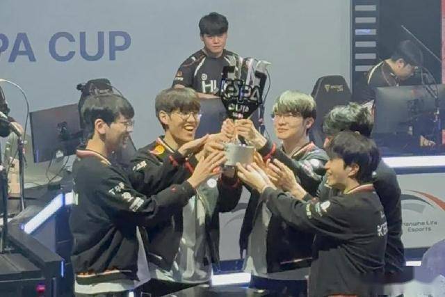 S15赛季末LOL赛事:LPL青黄不接,GEN打破14年传统租借Cryin