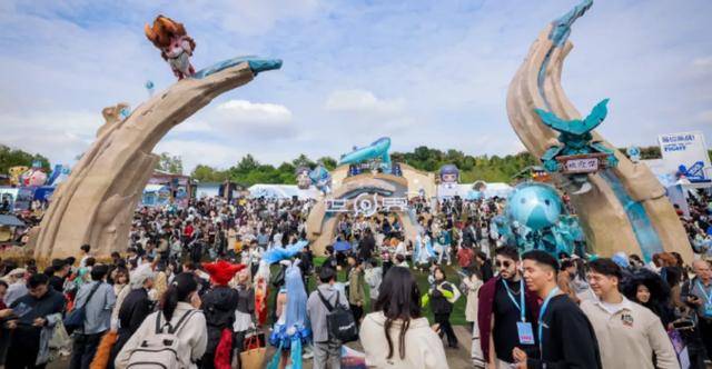 《王者荣耀世界》讲了个能让王者玩家欢喜的故事