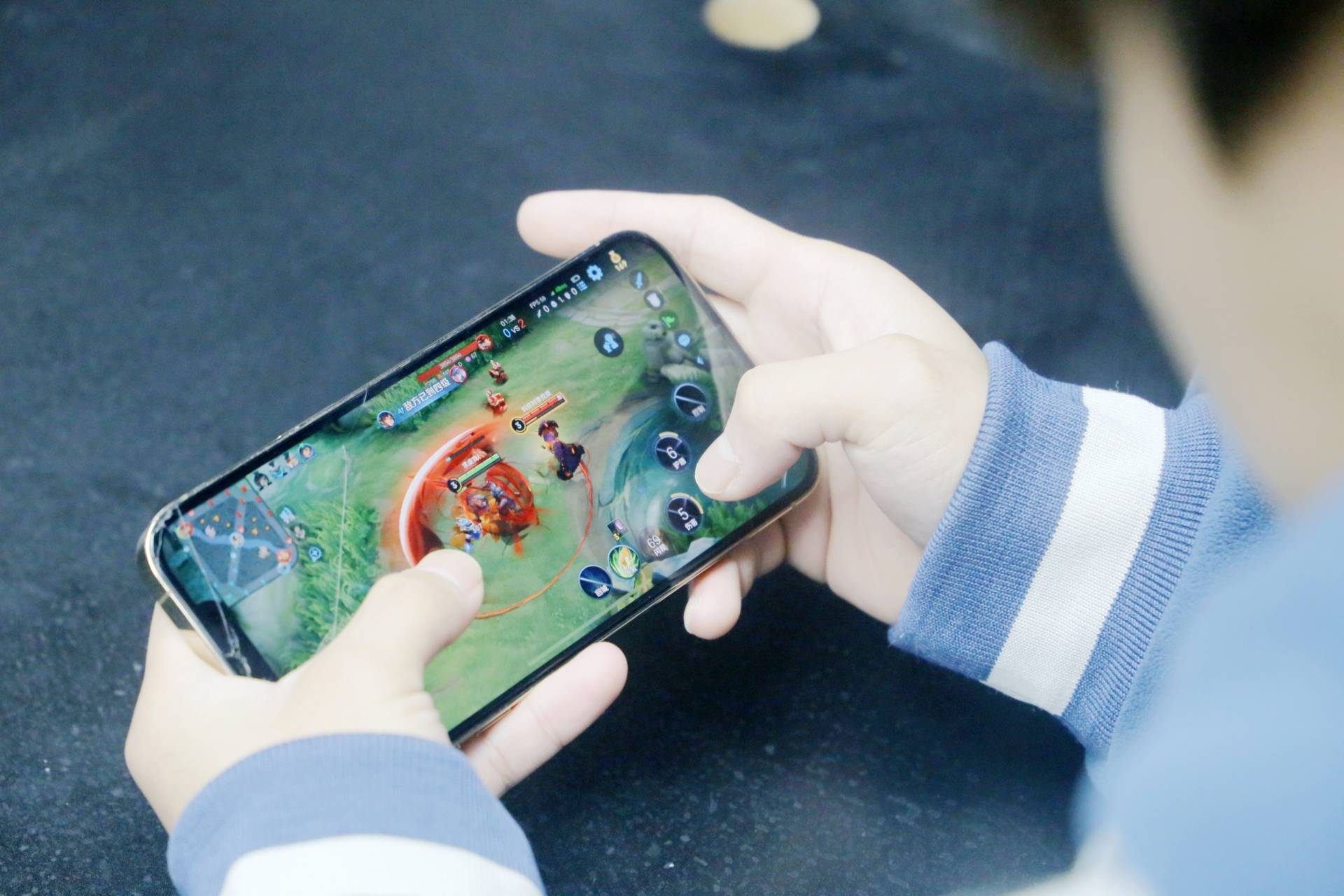 探秘武汉电竞学校录取条件：兴趣班开启电竞梦想，附电竞学校排行榜与在线报名指南